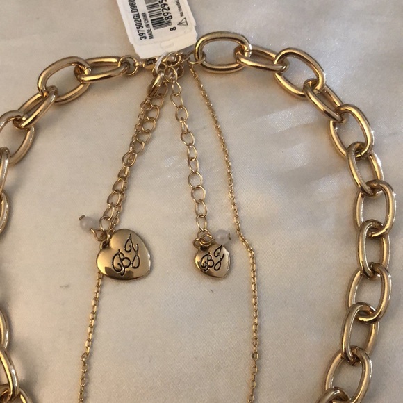 Betsey Johnson Gold Tone Layered 2PC Necklace Metallic Rainbow Lip Pendant NWT - Picture 9 of 15